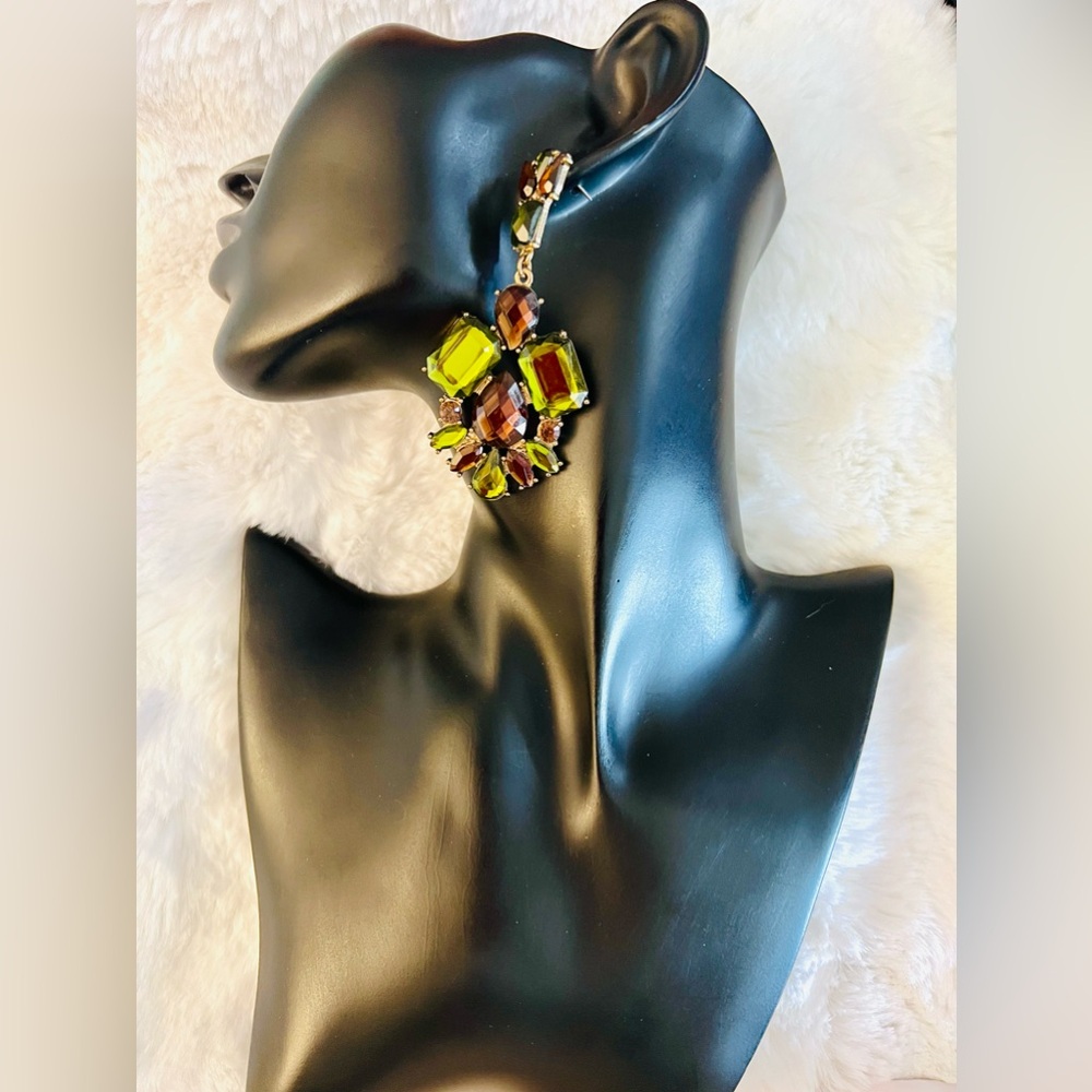 ALDO CLUSTER GOLD-TONE CRYSTAL EARRINGS MULTI COLOR GREEN & SMOKY BROWN SZ M